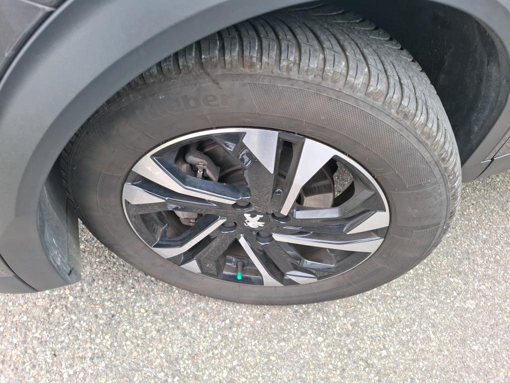 Peugeot 2008 BlueHDi 130 S&S EAT8 Allure 2022