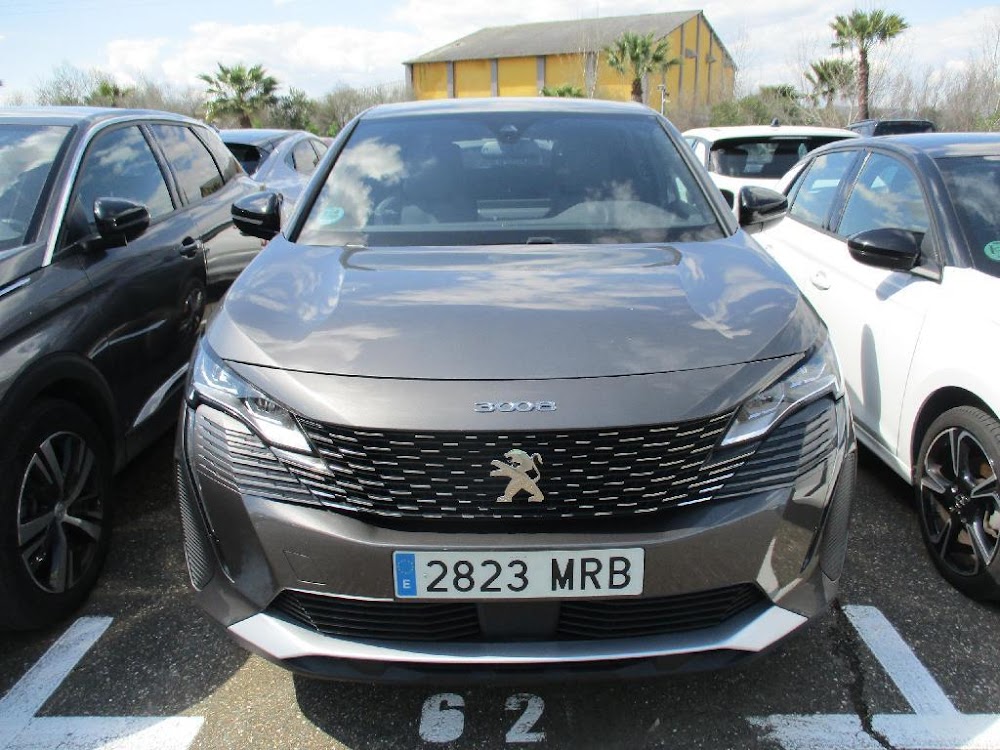 Peugeot 3008 3008 Allure Pack Gasolina 130 S&S 6 Vel. MAN