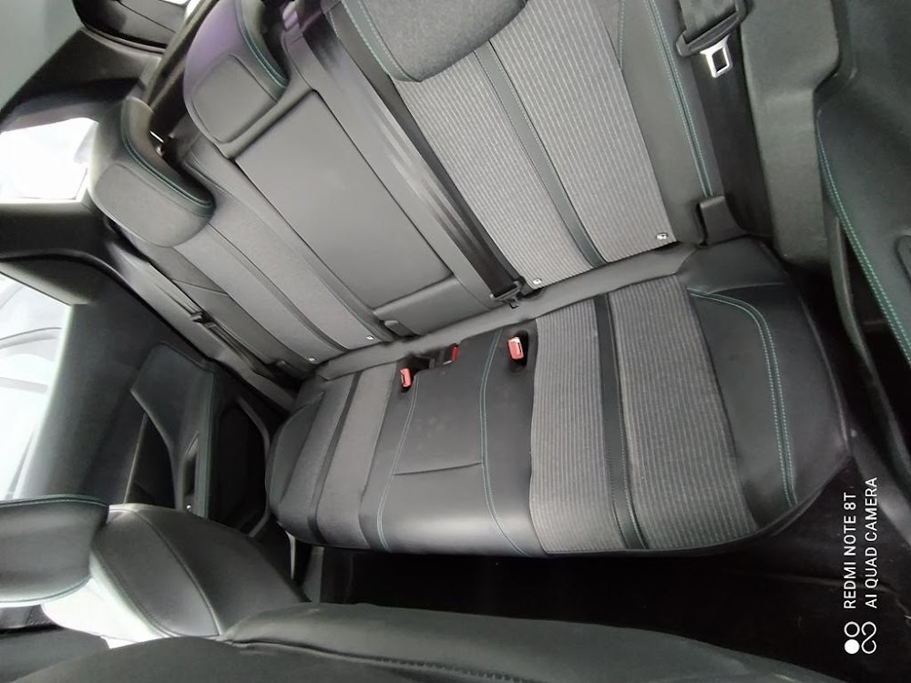 Foto Peugeot 3008 Hybrid 9