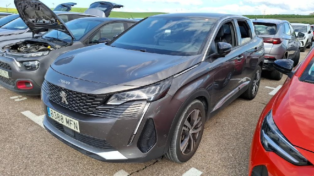 Foto Peugeot 3008 Hybrid 4