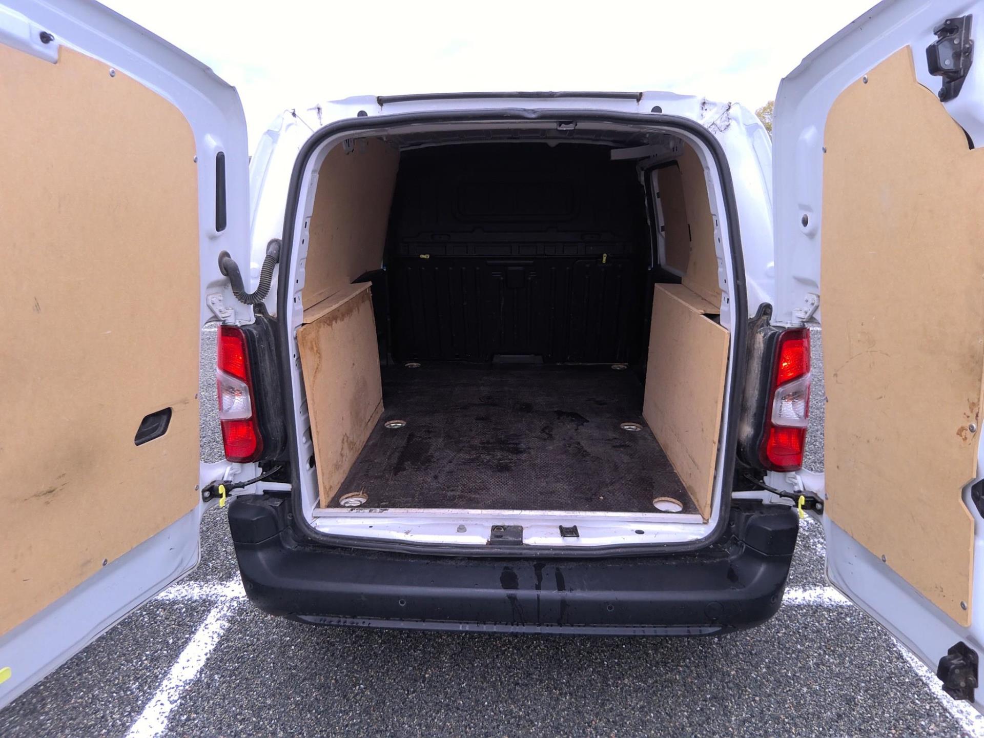 Peugeot PARTNER FOURGON M 950 KG BLUEHDI 100 S&S BVM6 2023