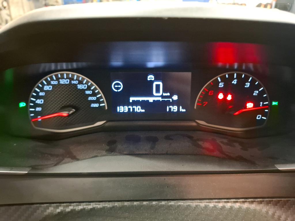 Peugeot 208 BlueHDi 100 S&S BVM6 Active 2021