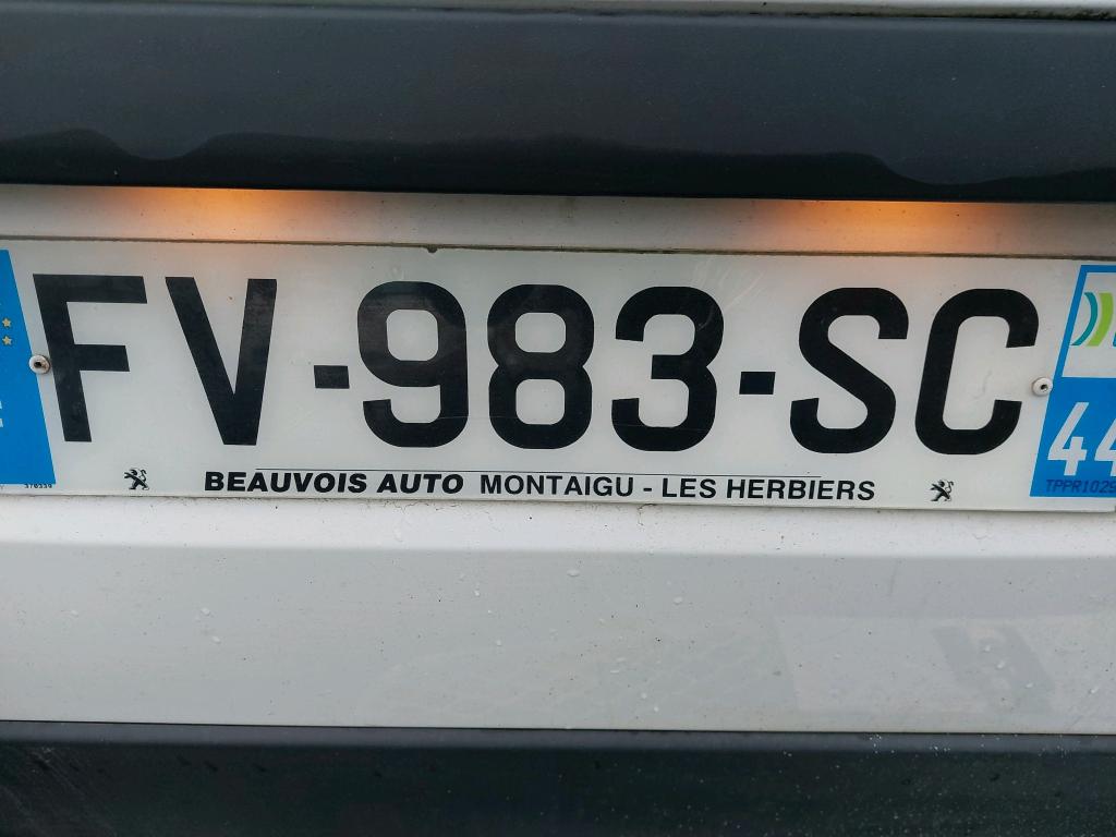 Peugeot BOXER TOLE 335 L2H2 BLUEHDI 120 S&S ASPHALT 2020