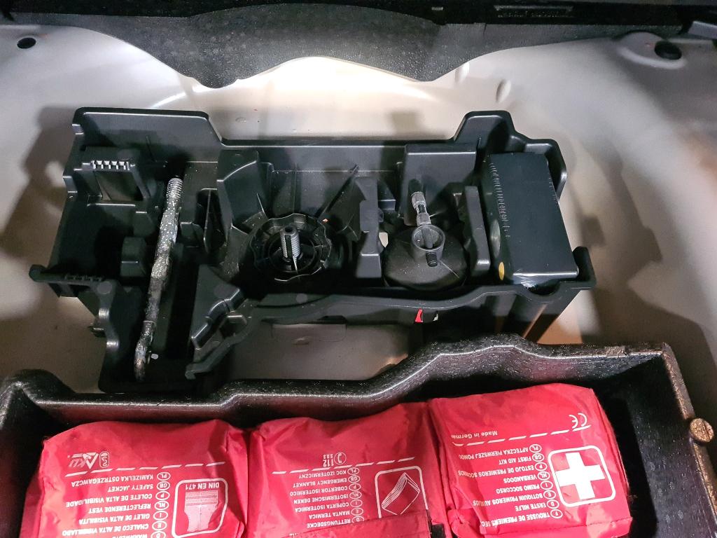 Peugeot 2008 PureTech 100 S&S BVM6 Active 2022