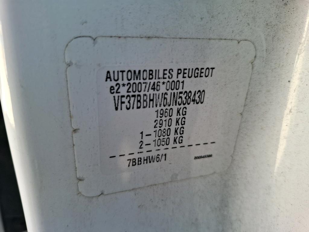 Peugeot PARTNER FOURGON STANDARD 1.6 BLUEHDI 75 BVM5 PREMIUM PACK 2018