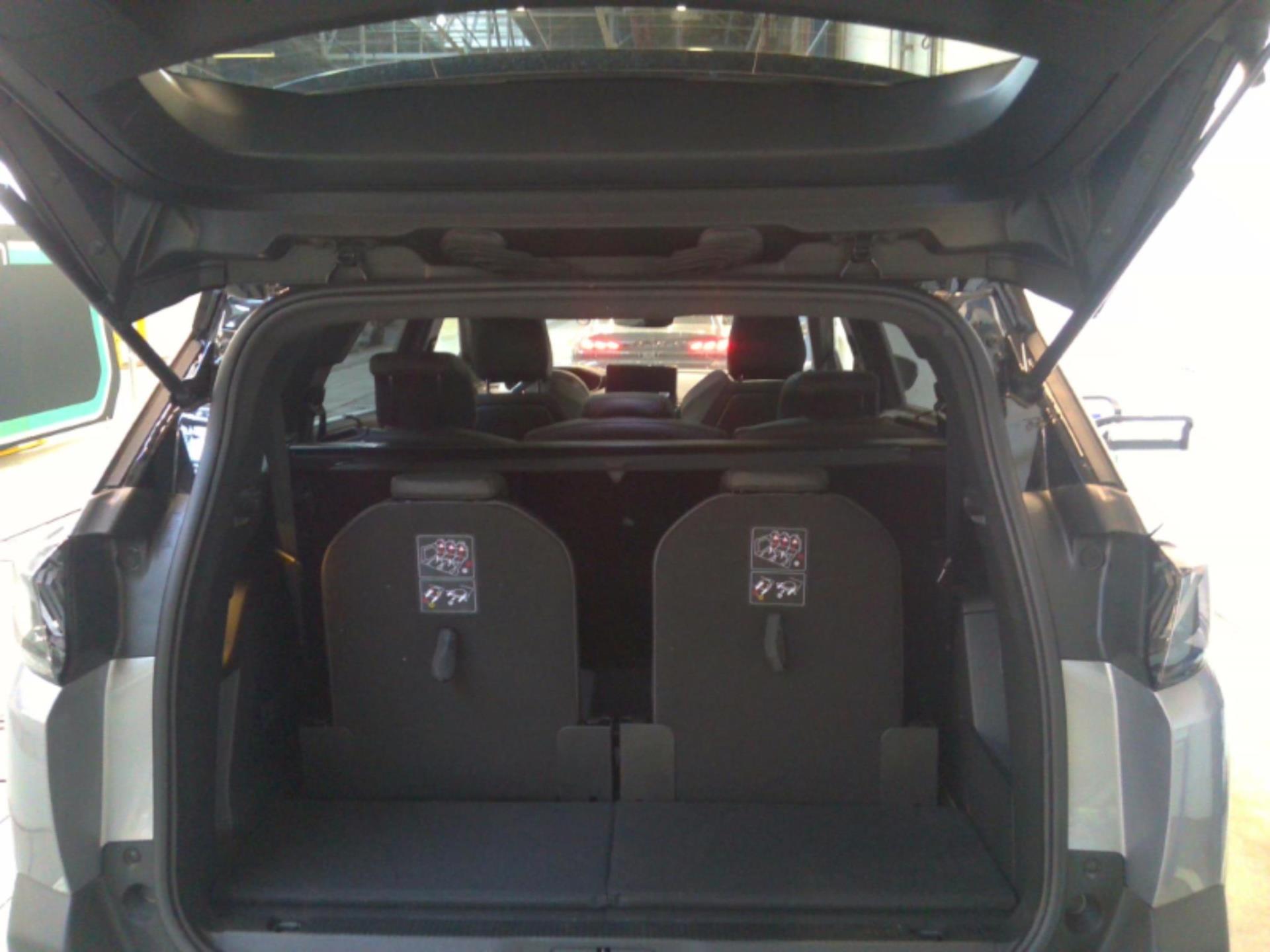 Peugeot 5008 Hybrid 136 e-DCS6 GT 2024