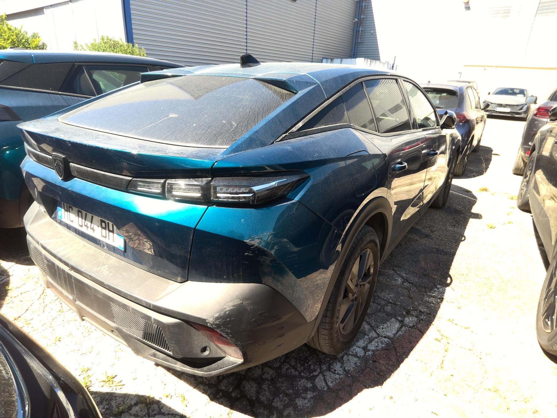 Peugeot 408 Hybrid 136 e-DCS6 Allure 2025