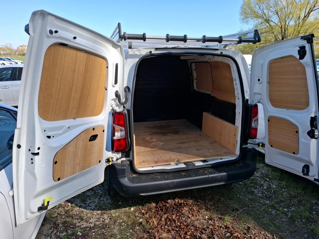 Peugeot PARTNER FOURGON STANDARD 1000 KG BLUEHDI 100 S&S BVM5 ASPHALT 2021