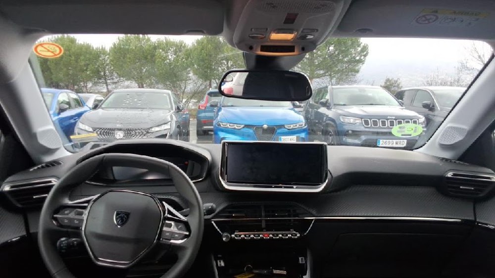 Foto Peugeot 208 11