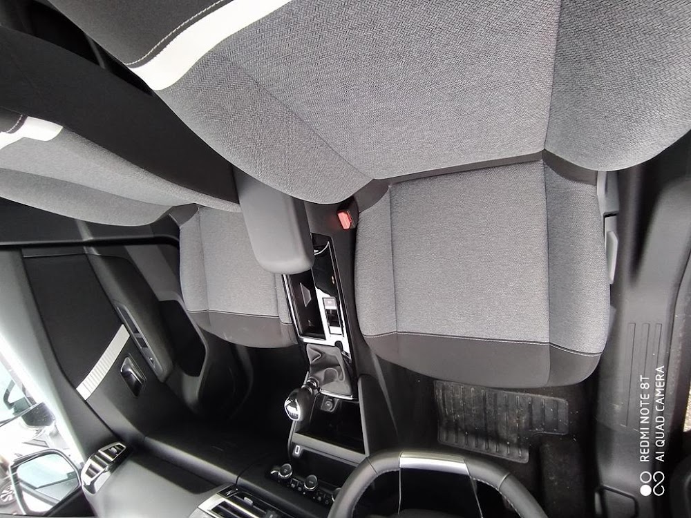 Foto Citroën C4 X 13