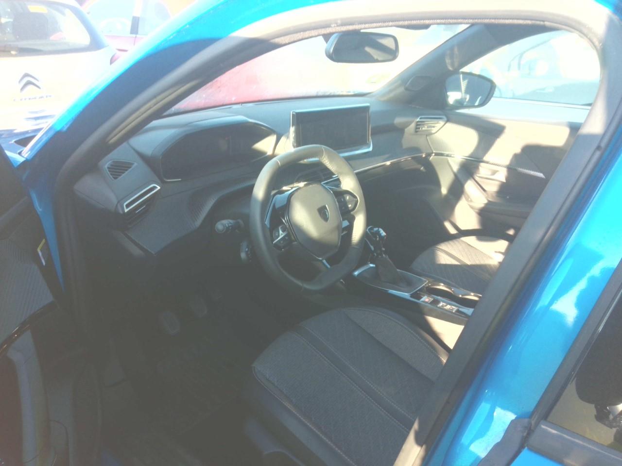 Foto Peugeot 2008 3