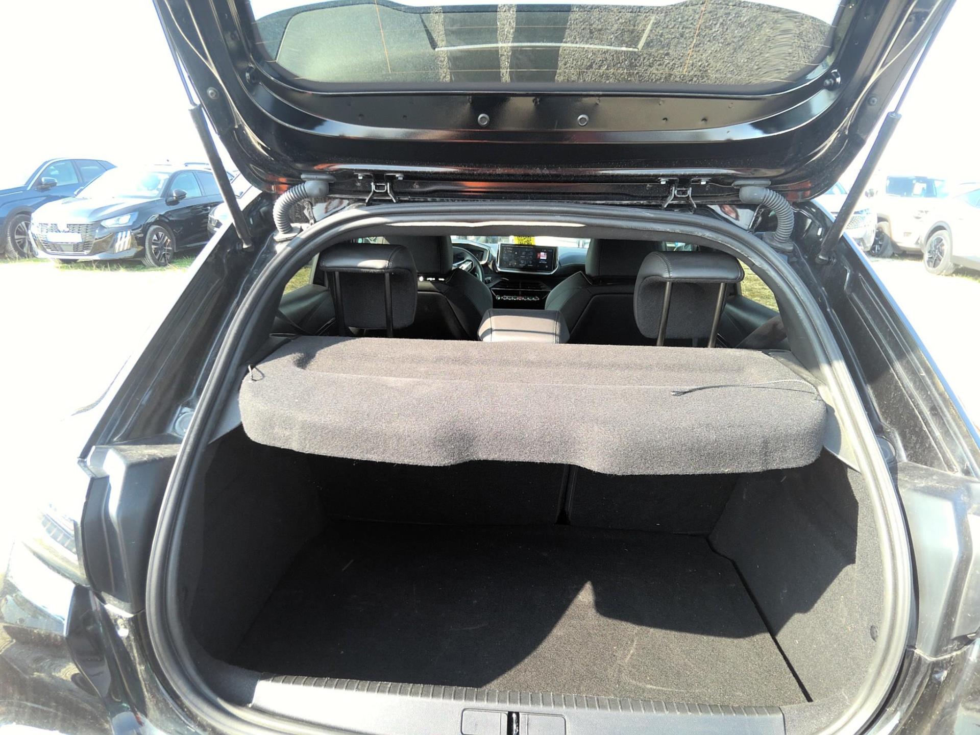 Peugeot 208 Hybrid 110 e-DCS6 GT 2025
