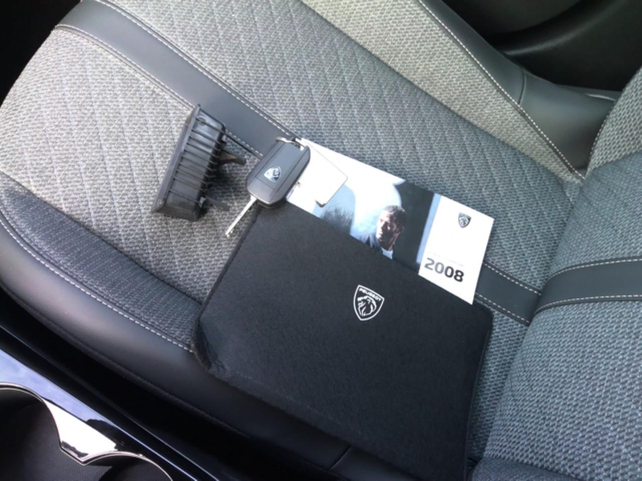 Foto Peugeot 2008 20