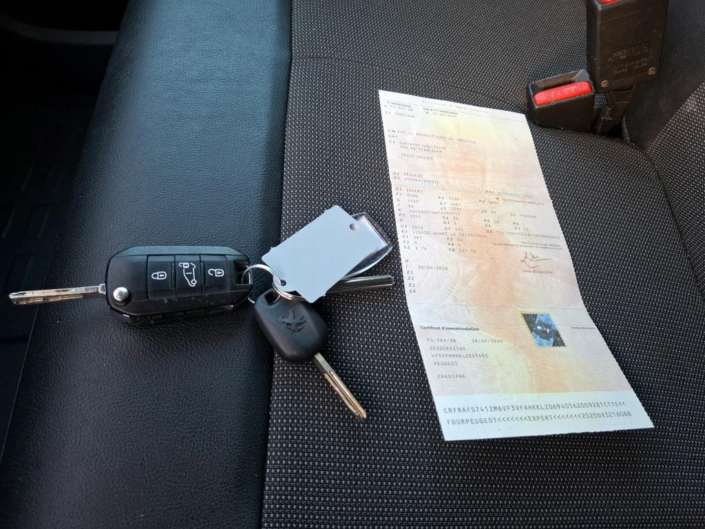 Peugeot EXPERT FGN TOLE LONG 2.0 BLUEHDI 120 S&S BVM6 ASPHALT 2020