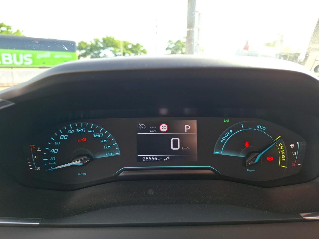 Peugeot 208 Hybrid 110 ch e-DCS6 Style 2025