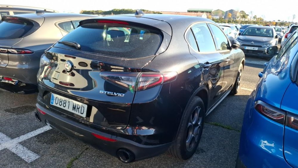 Foto Alfa Romeo Stelvio 8