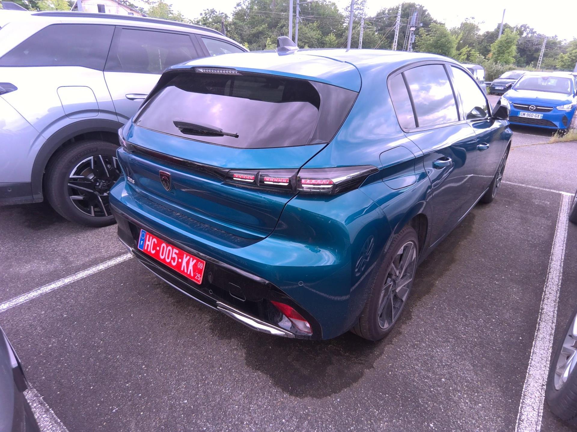 Peugeot 308 Hybrid 136 e-DCS6 Allure 2025