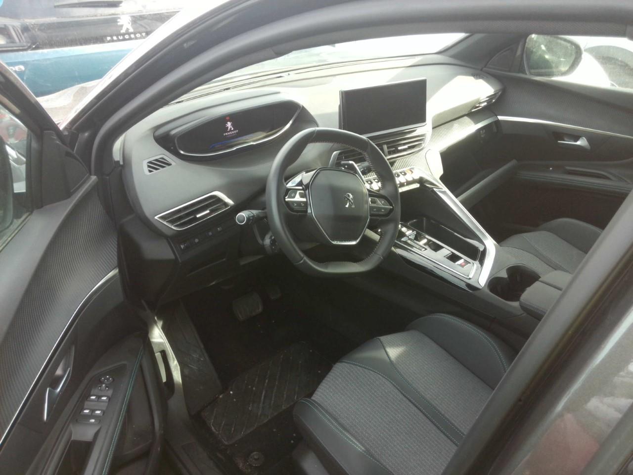 Foto Peugeot 3008 Hybrid 3