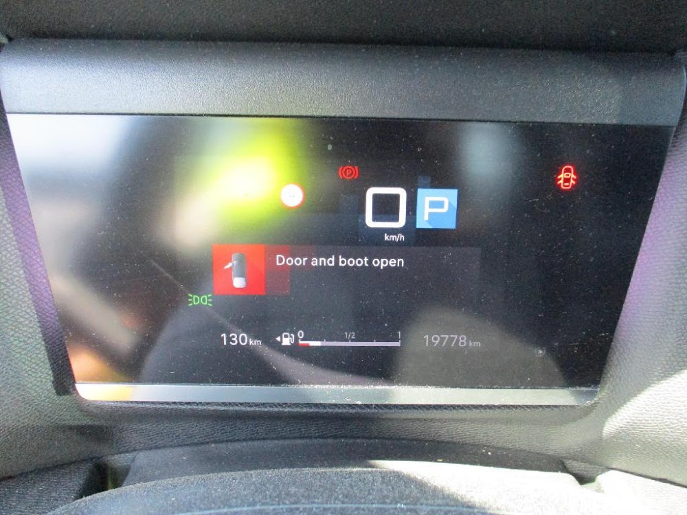 Foto Citroën C4 X 3