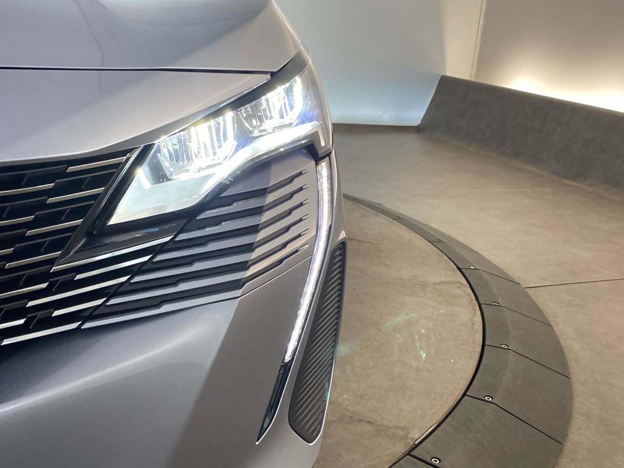 Peugeot 5008 BlueHDi 130ch S&S EAT8 Allure Pack 2024