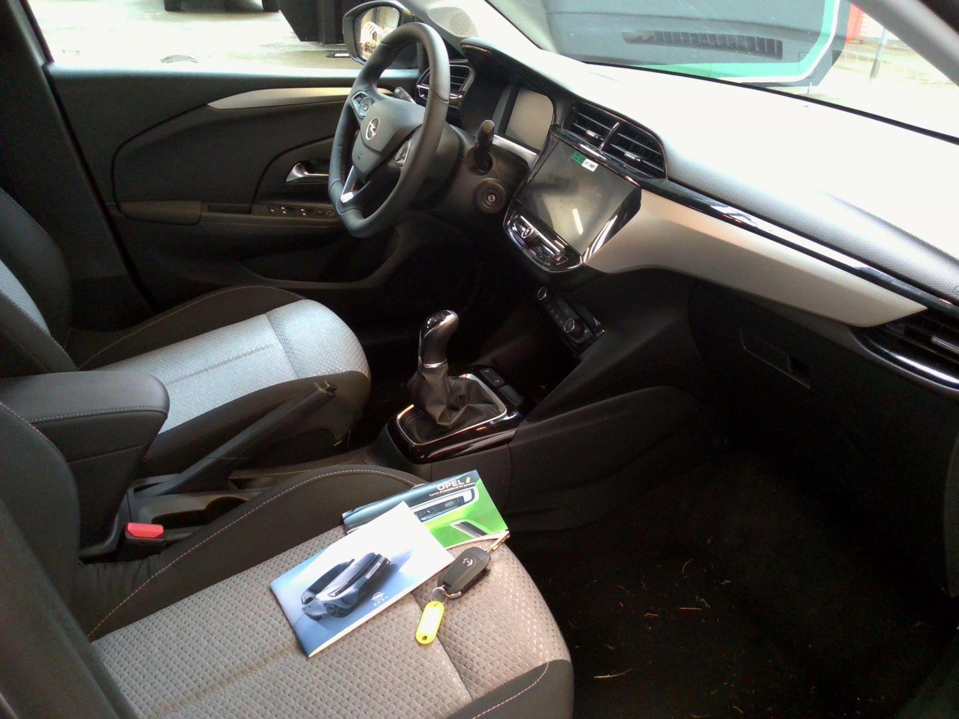 Opel Corsa 1.2 75 ch BVM5  2024