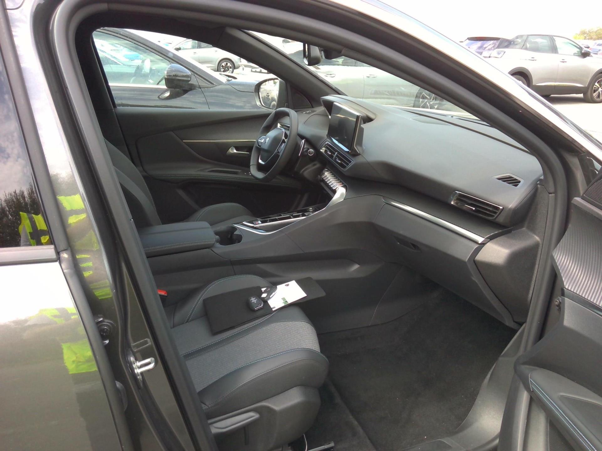 Peugeot 3008 Hybrid 180 e-EAT8 Allure Pack 2024