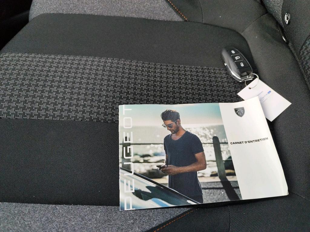 Peugeot 3008 BlueHDi 130ch S&S EAT8 Active Pack 2022