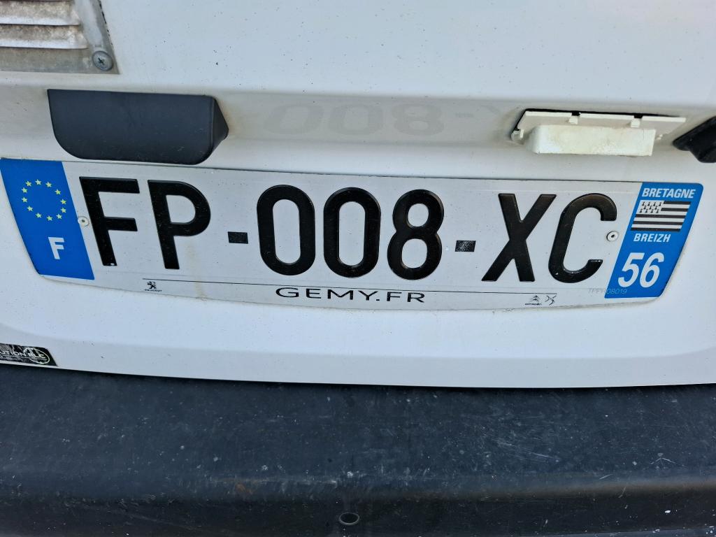 Peugeot PARTNER FOURGON STANDARD 650 KG BLUEHDI 100 S&S BVM5 PREMIUM 2020