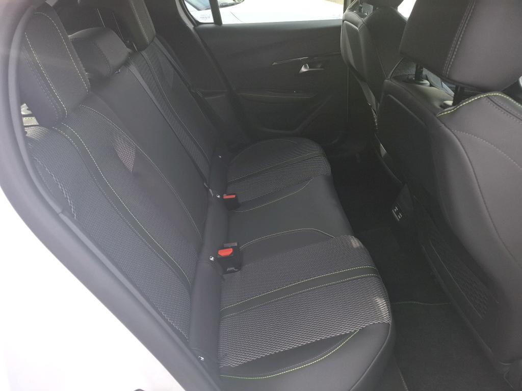 Peugeot 208 Hybrid 136 e-DCS6 GT 2025