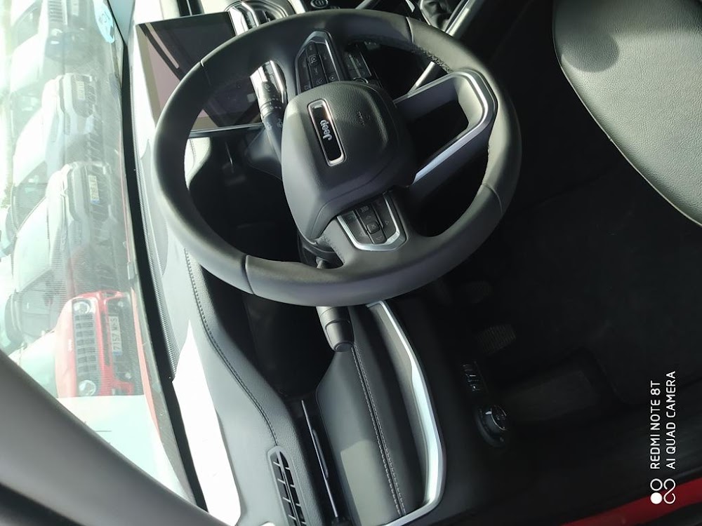 Foto Jeep Compass 12