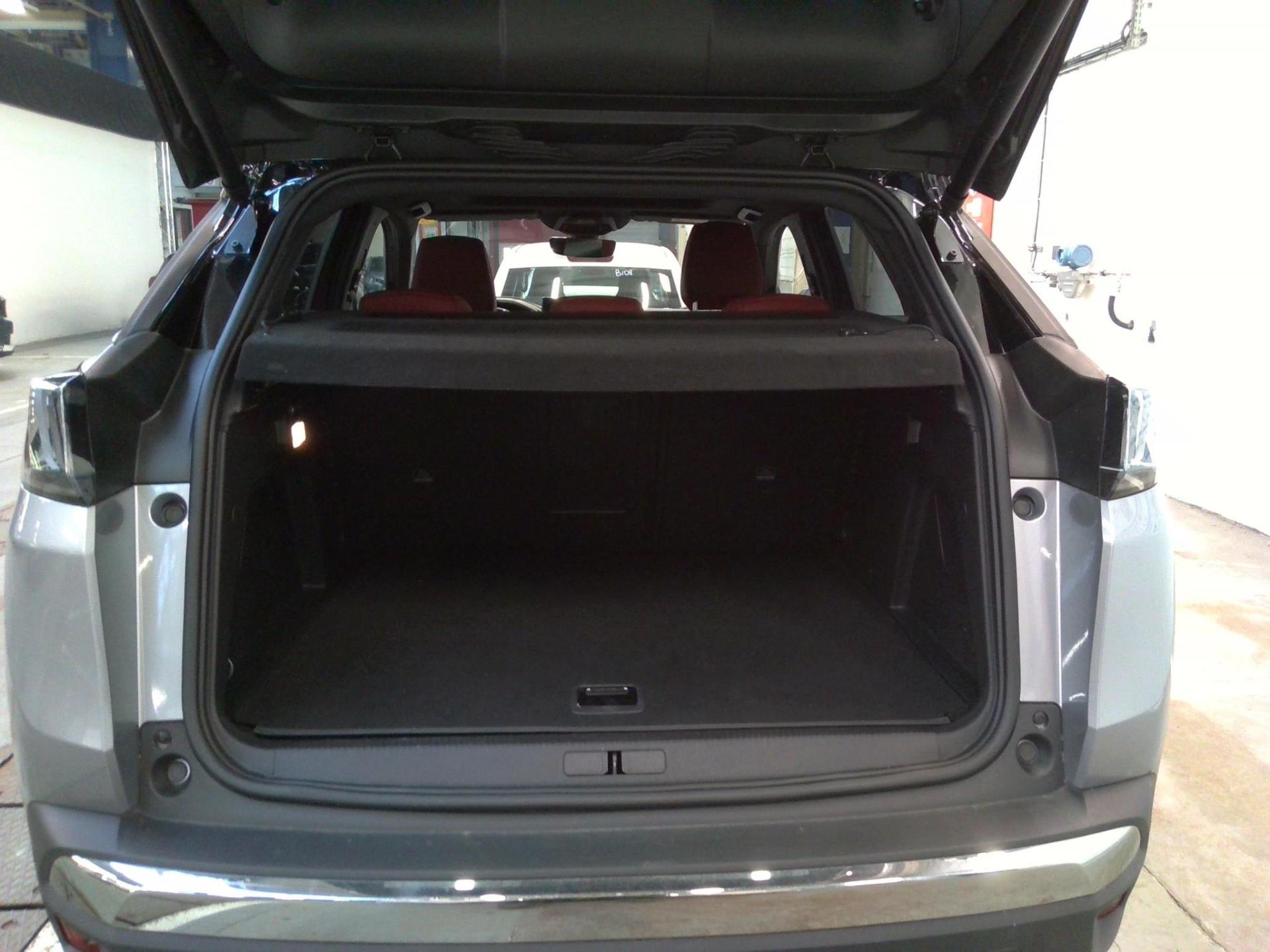 Peugeot 3008 Hybrid4 300 e-EAT8 GT Pack 2022