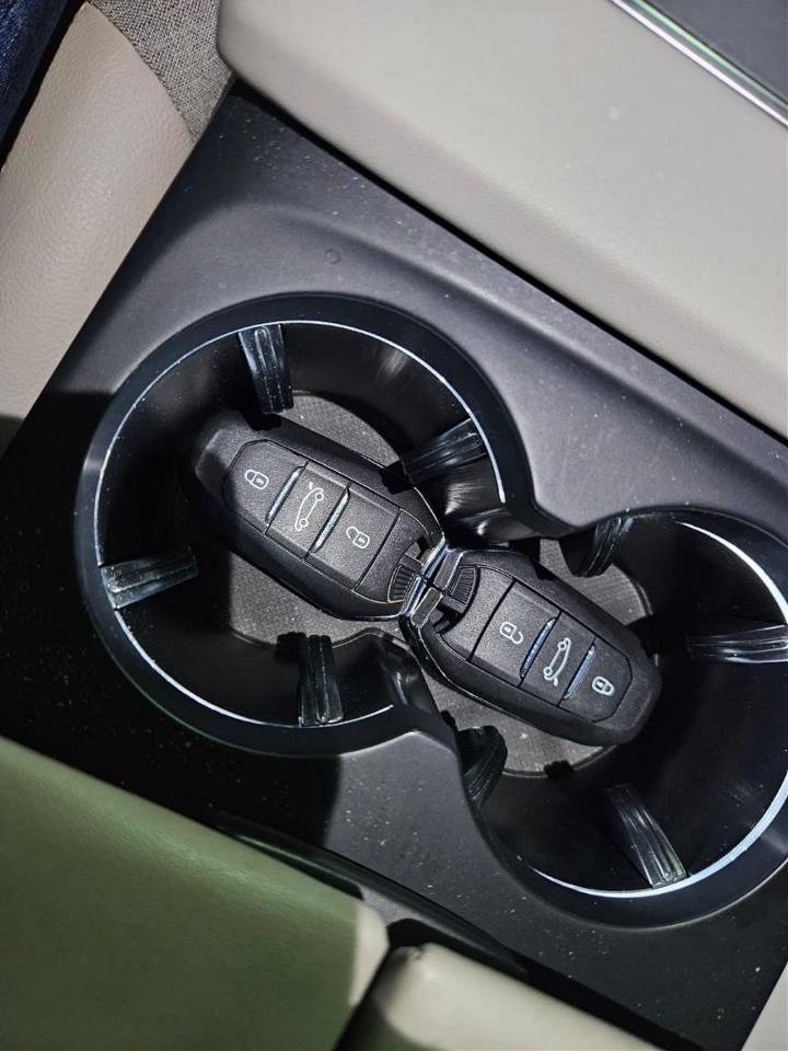 Citroën C5 Aircross Hybrid Nuevo SUV C5 Aircross Hybrid 225 ë-EAT8 Shine (solo stock)