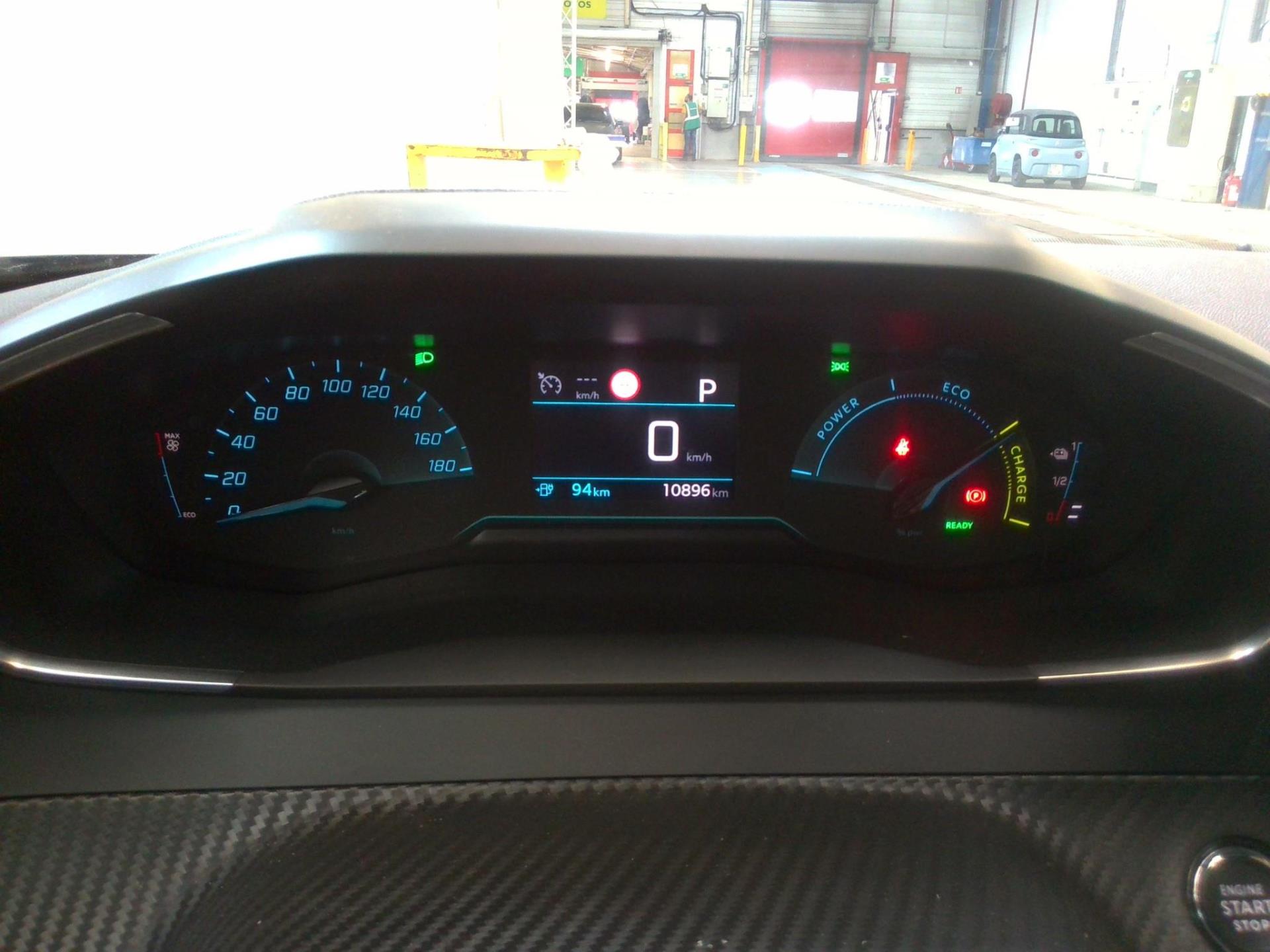 Peugeot 2008 Electrique 136 ch Allure 2022
