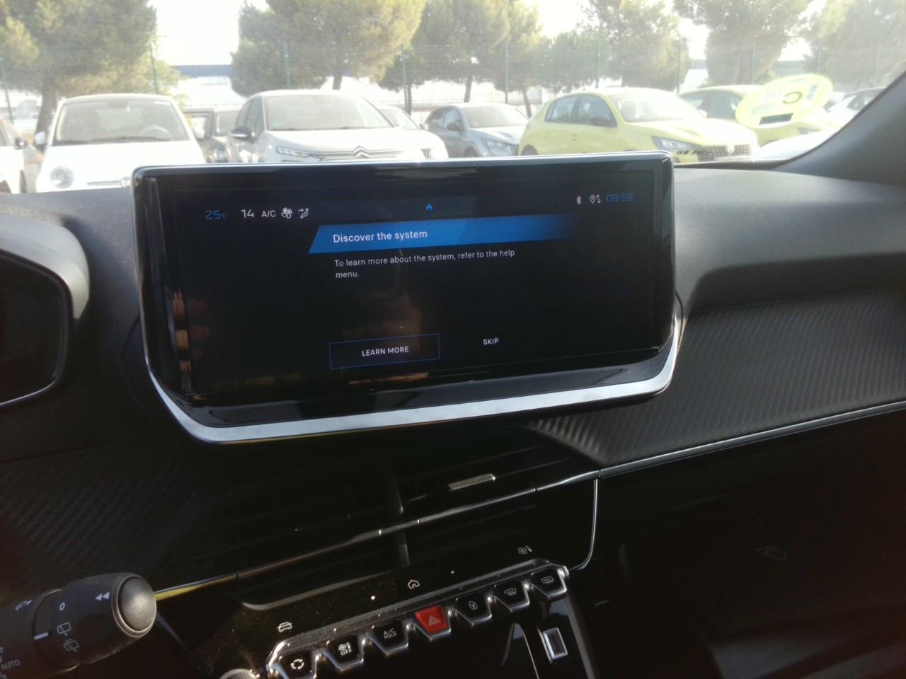 Foto Peugeot 2008 8