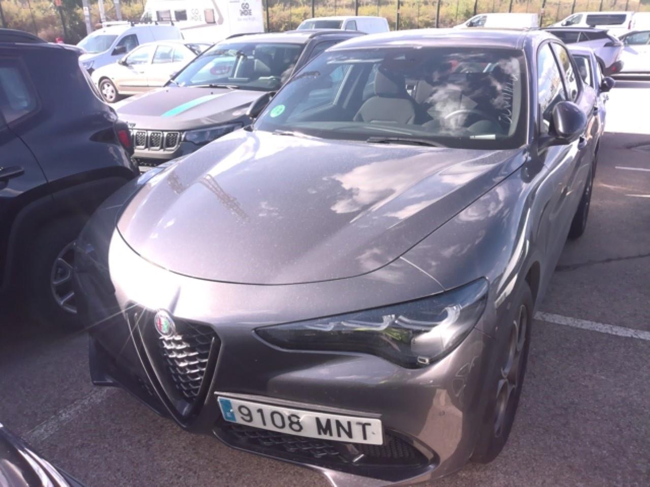 Foto Alfa Romeo Stelvio 2
