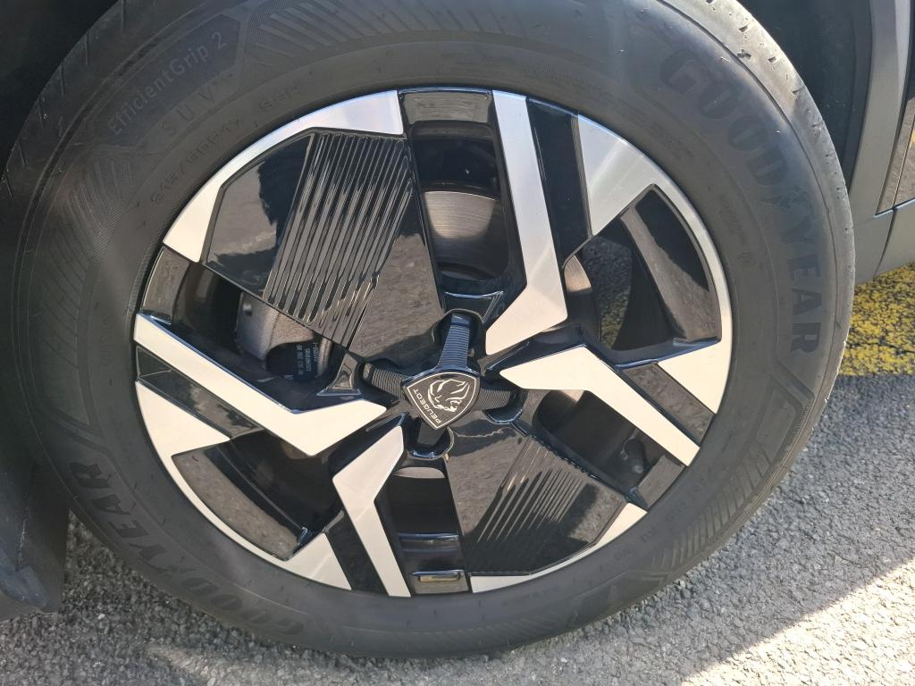 Peugeot 2008 Hybrid 145 e-DCS6 GT 2025
