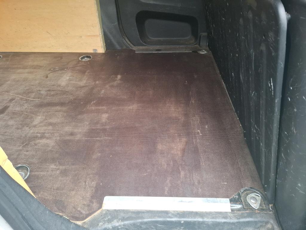 Peugeot PARTNER FOURGON STANDARD 650 KG BLUEHDI 100 S&S BVM5 PREMIUM 2020