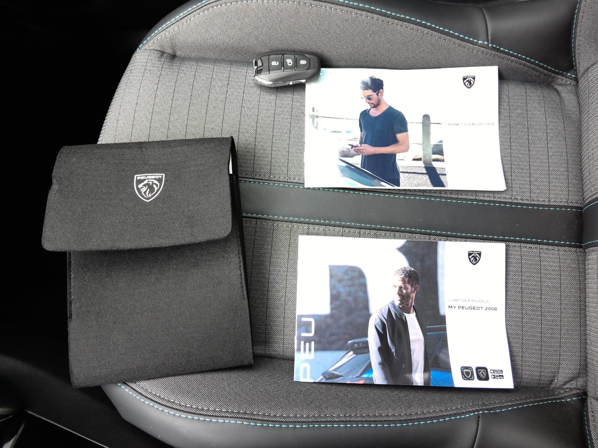 Peugeot 2008 Electrique 136 ch Allure Pack 2023