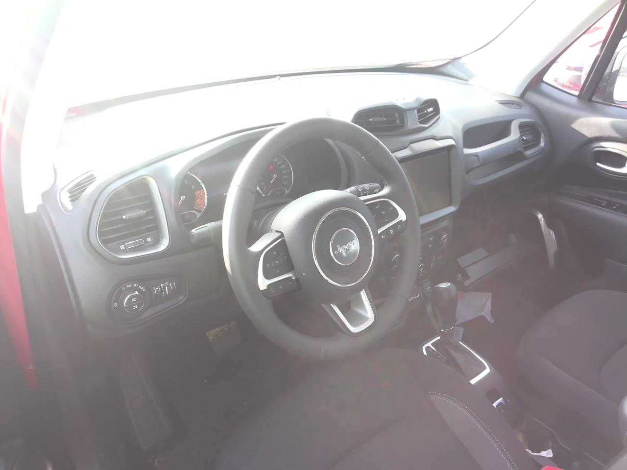 Foto Jeep Renegade 4