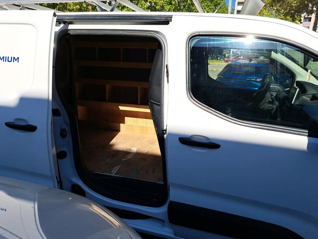 Peugeot PARTNER FOURGON STANDARD 650 KG BLUEHDI 100 S&S BVM5 ASPHALT 2021