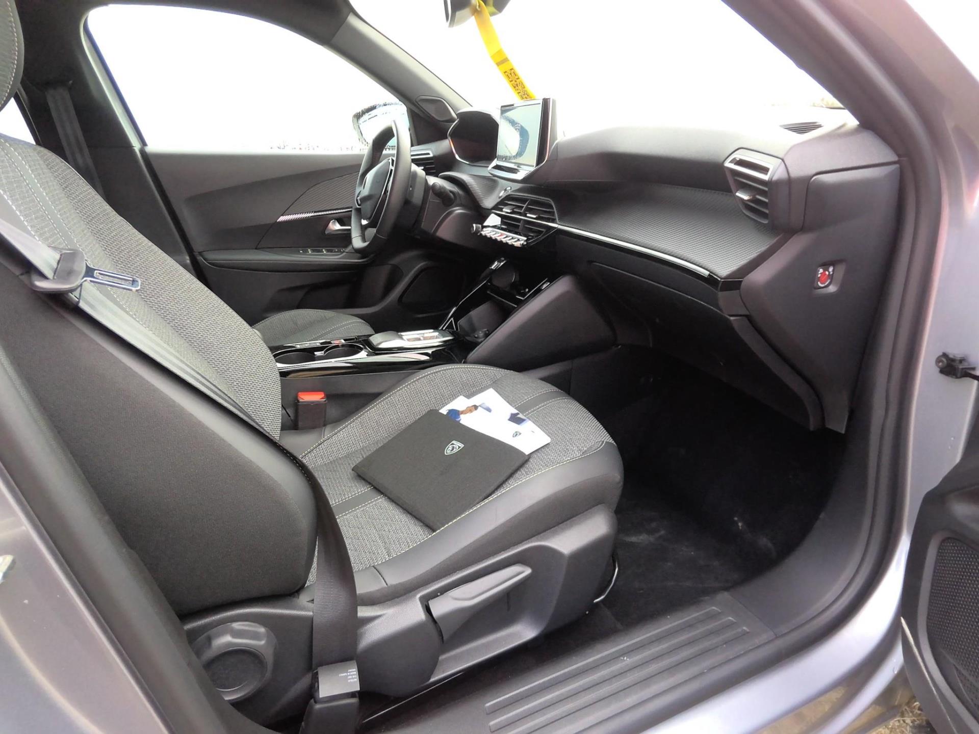 Peugeot 2008 Electrique 156 ch 54 kWh Allure 2025