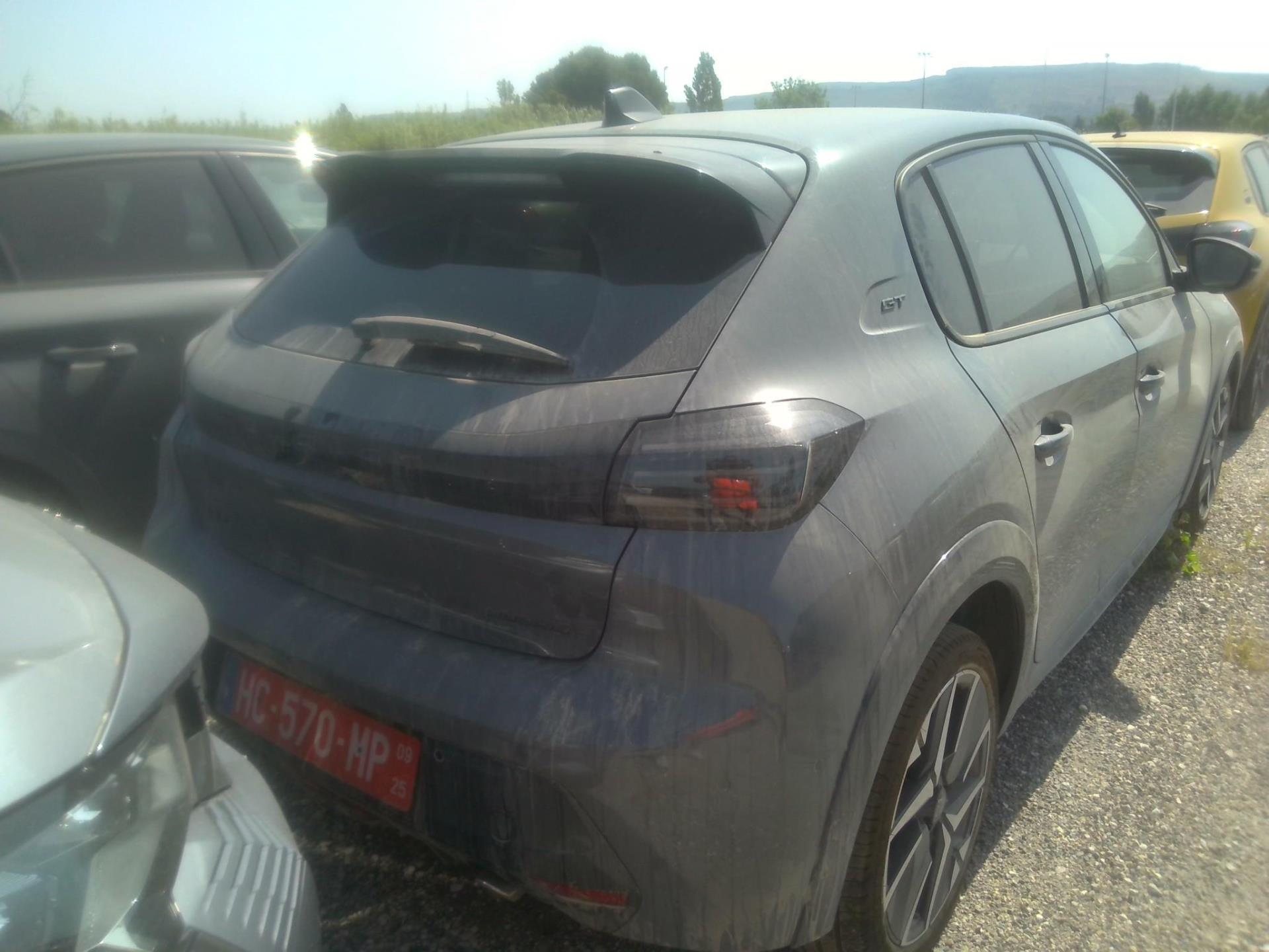 Peugeot 208 Hybrid 100 e-DCS6 GT 2025