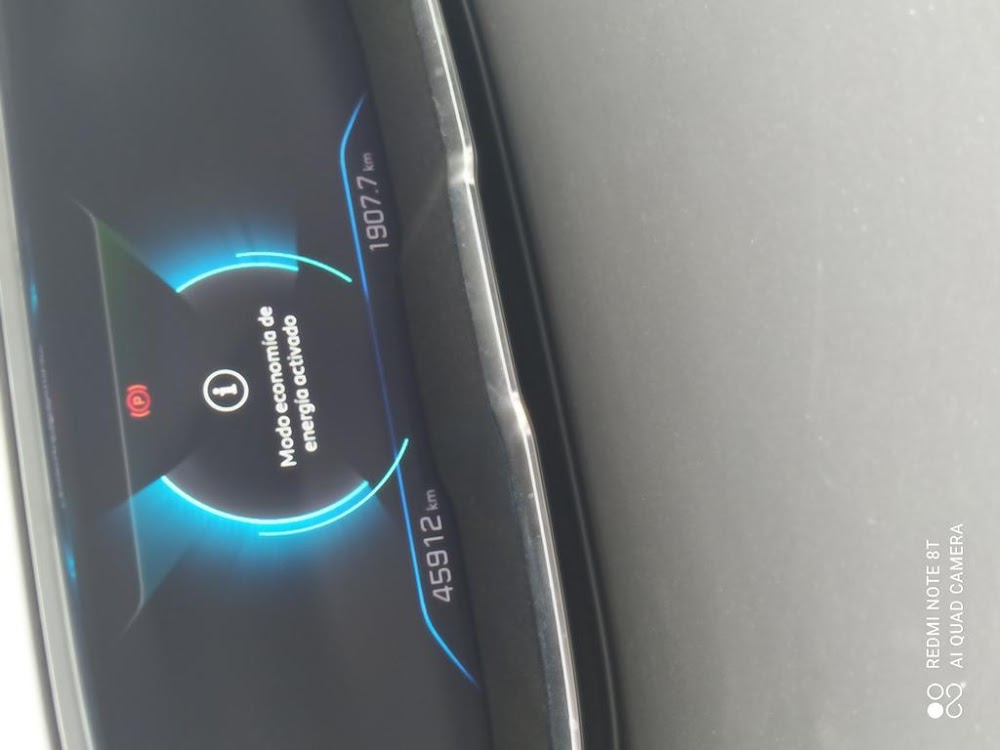 Foto Peugeot 3008 Hybrid 3