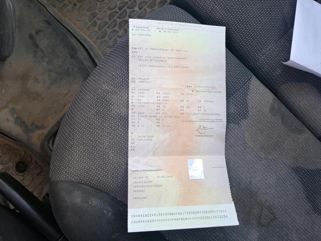 Peugeot PARTNER FOURGON STANDARD 1.6 BLUEHDI 100 BVM5 PREMIUM 2017