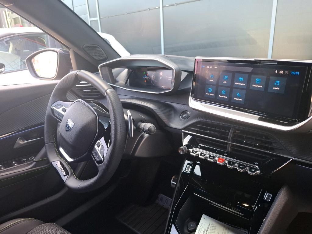 Peugeot 2008 Hybrid 145 ch e-DCS6 GT 2025