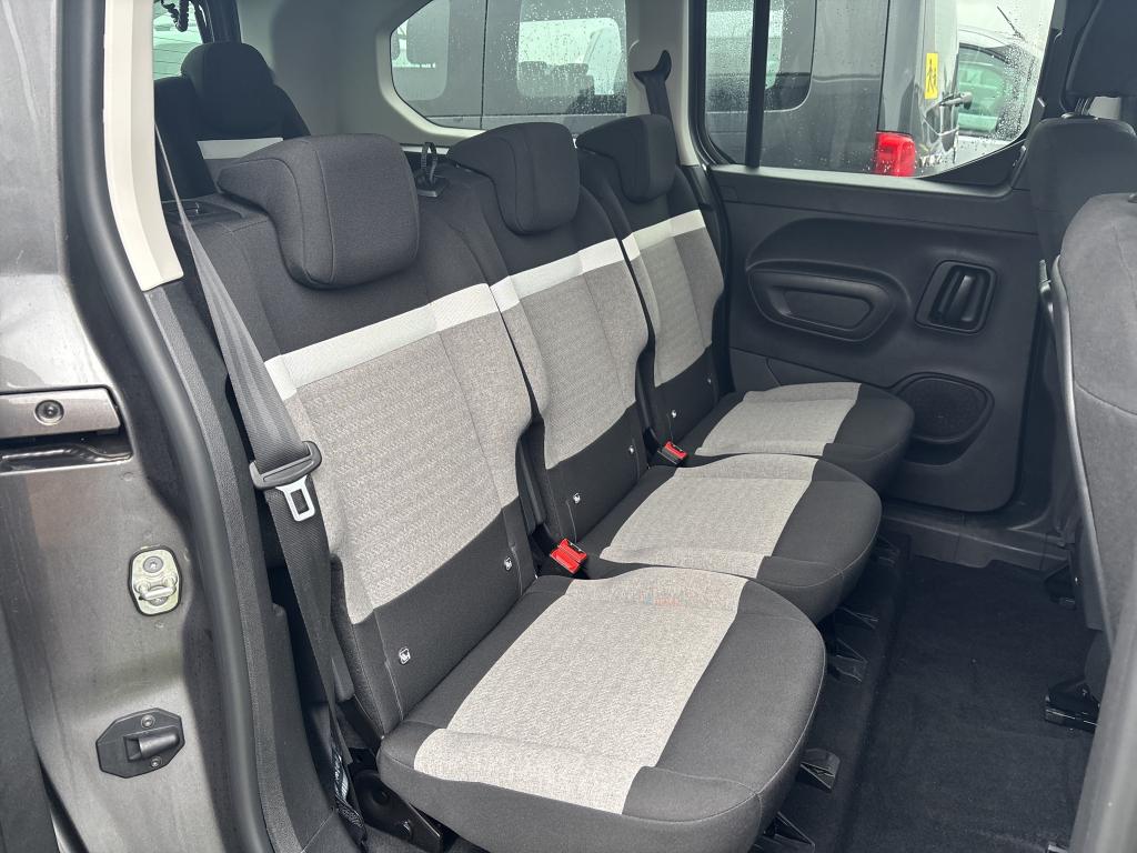 Citroen Berlingo Taille XL 7pl BlueHDi 130 S&S BVM6 Feel Pack 2022
