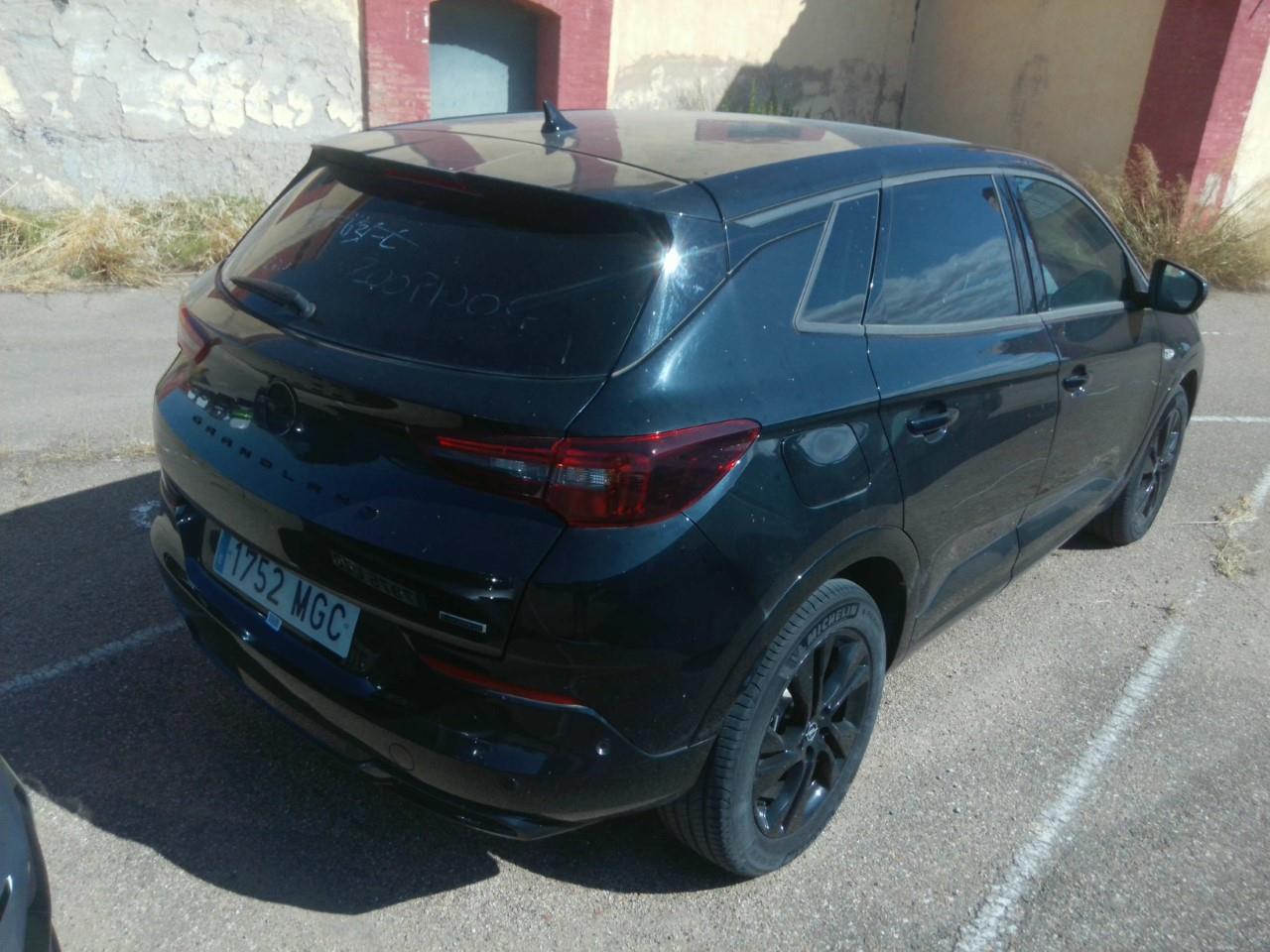 Foto Opel Grandland PHEV 4
