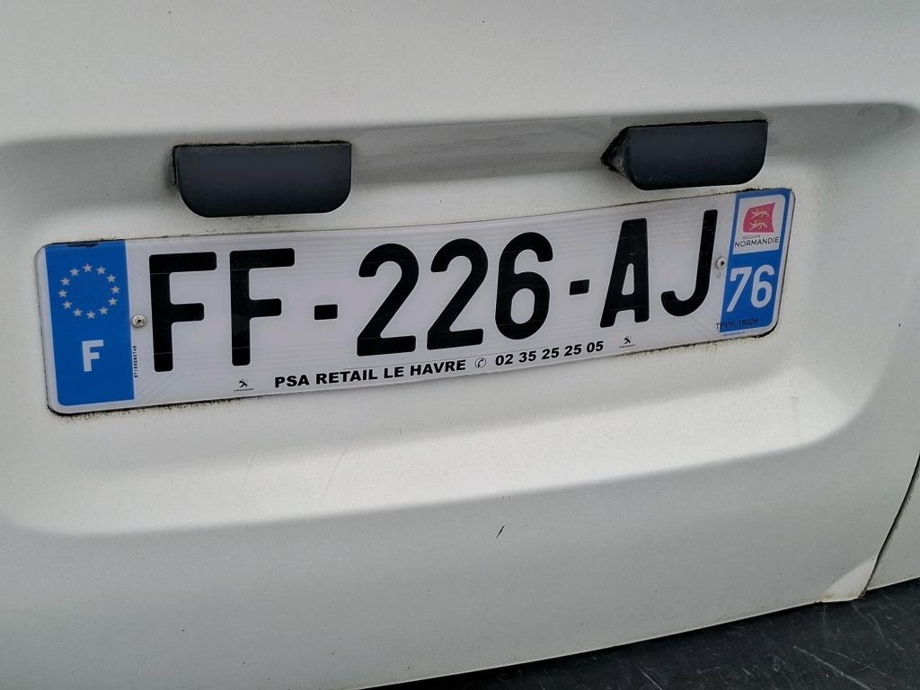 Peugeot EXPERT FGN TOLE STANDARD BLUEHDI 95 BVM5 PRO 2019