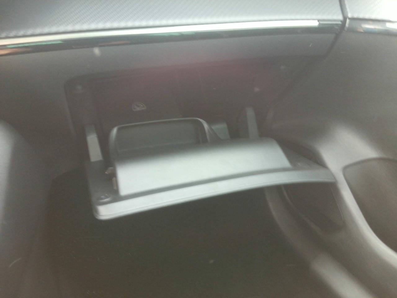 Foto Peugeot 208 8