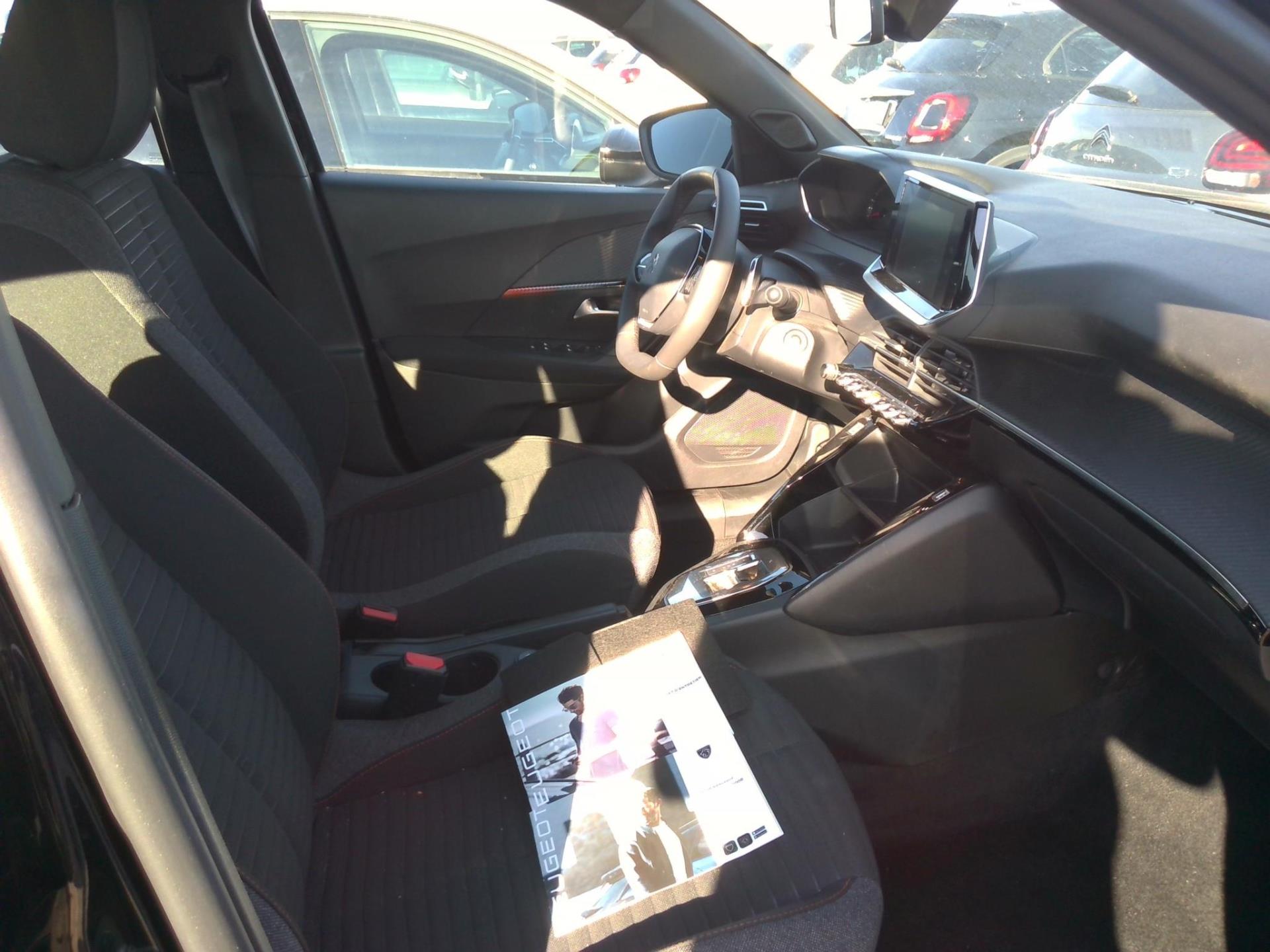 Peugeot 2008 PureTech 130 S&S EAT8 Active Pack 2023